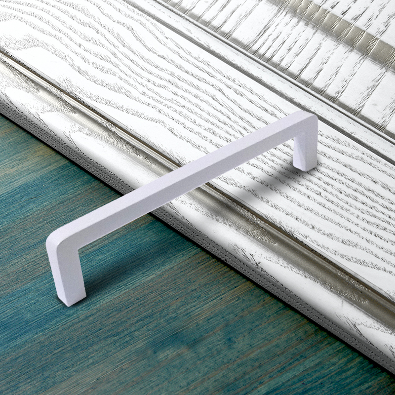 Ручка-скоба мебельная Trodos "DMZ-21203" 128мм сплав ЦАМ 70гр, белый матовый