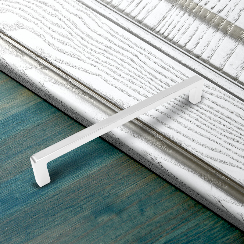 Ручка-скоба мебельная Trodos "DMZ-21203" 192мм сплав ЦАМ 105гр, хром