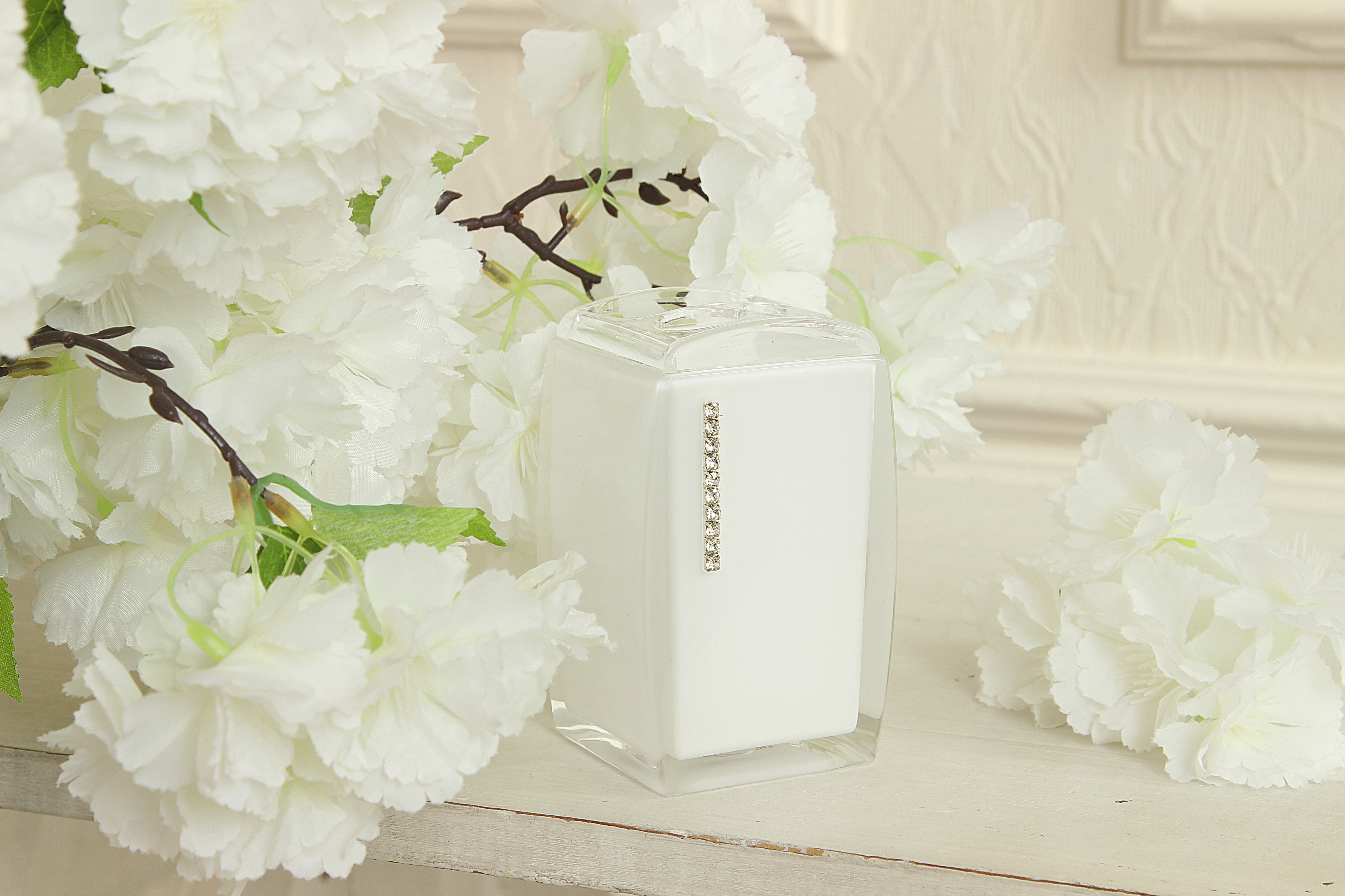 Стакан для зубных щеток Delphinium коллекция "White cristal", пластик