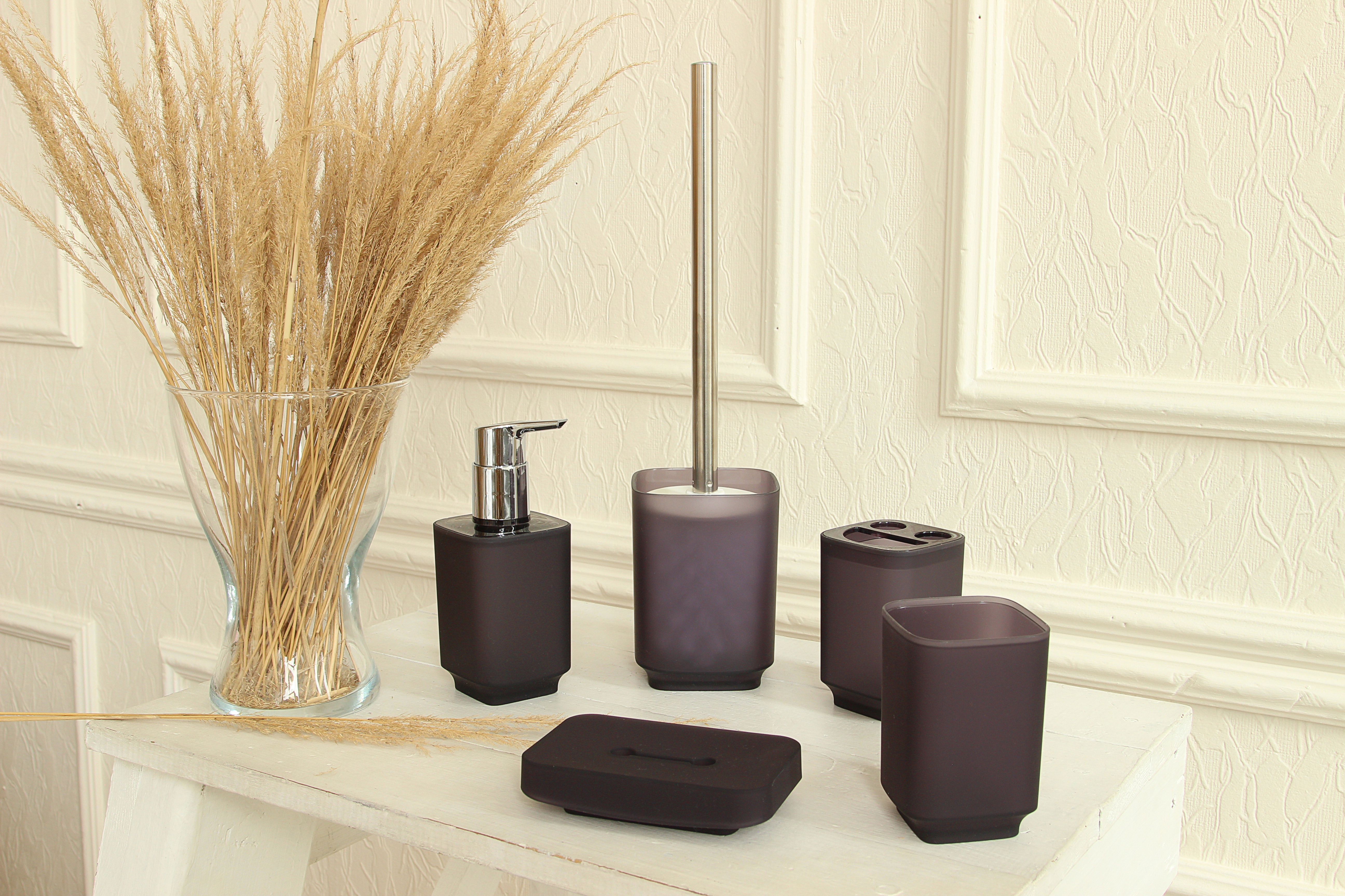 Стакан для зубных щеток Delphinium коллекция "Violet", пластик