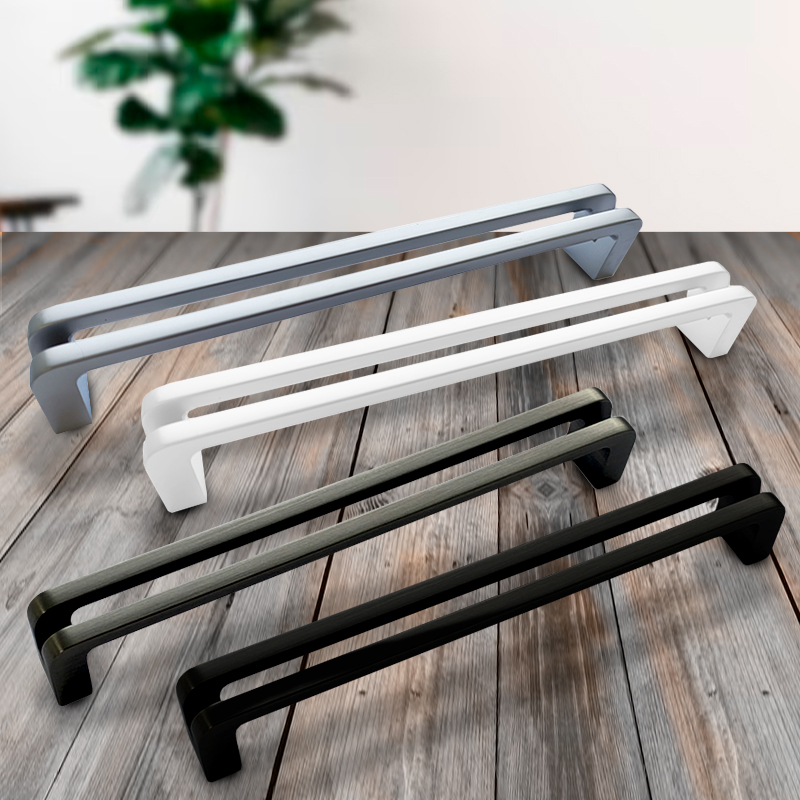 Ручка-скоба мебельная Trodos "2567" 160мм сплав ЦАМ 113гр, черный