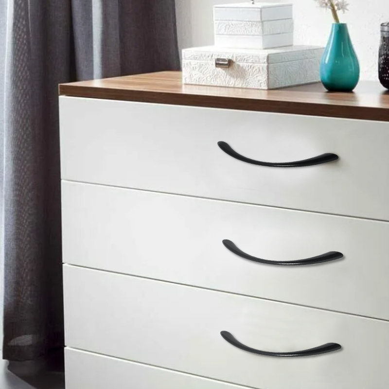 Ручка-скоба мебельная Trodos "ZY-8С" 128мм сплав ЦАМ 32гр, черный 